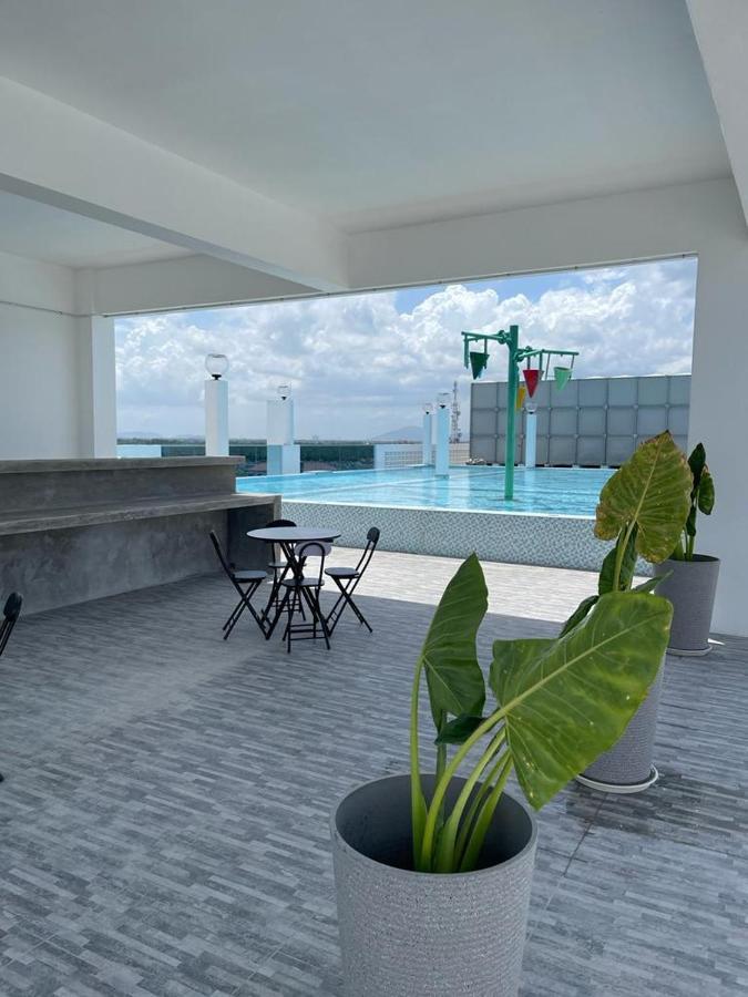 Sri Indar Hotel & Suites Parit Buntar Ngoại thất bức ảnh
