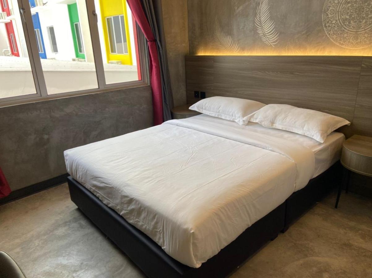 Sri Indar Hotel & Suites Parit Buntar Ngoại thất bức ảnh