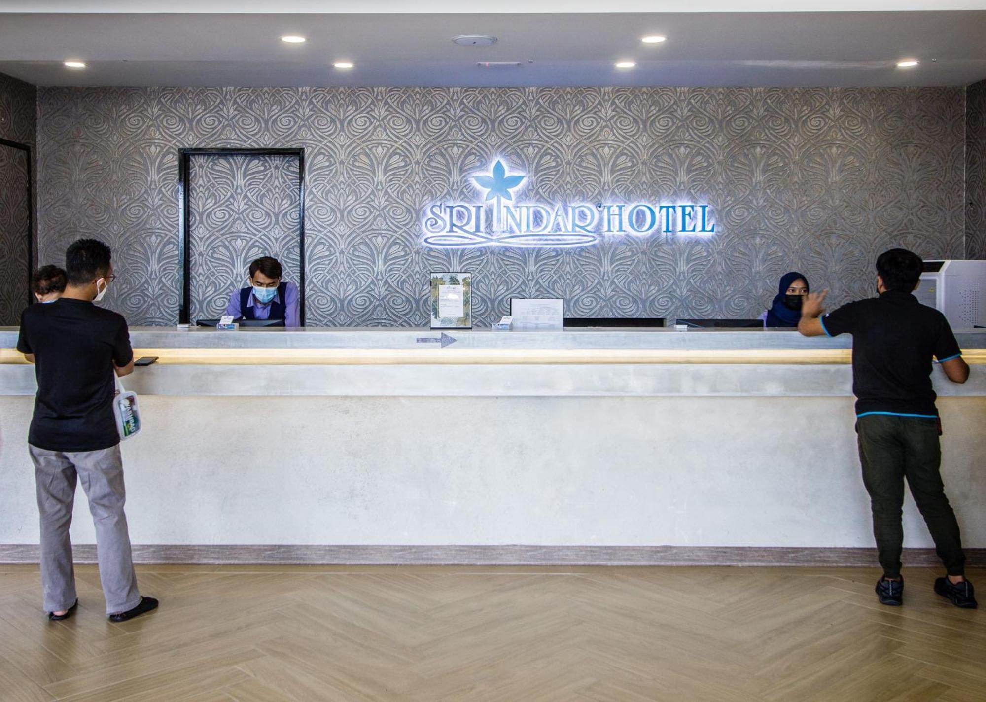 Sri Indar Hotel & Suites Parit Buntar Ngoại thất bức ảnh